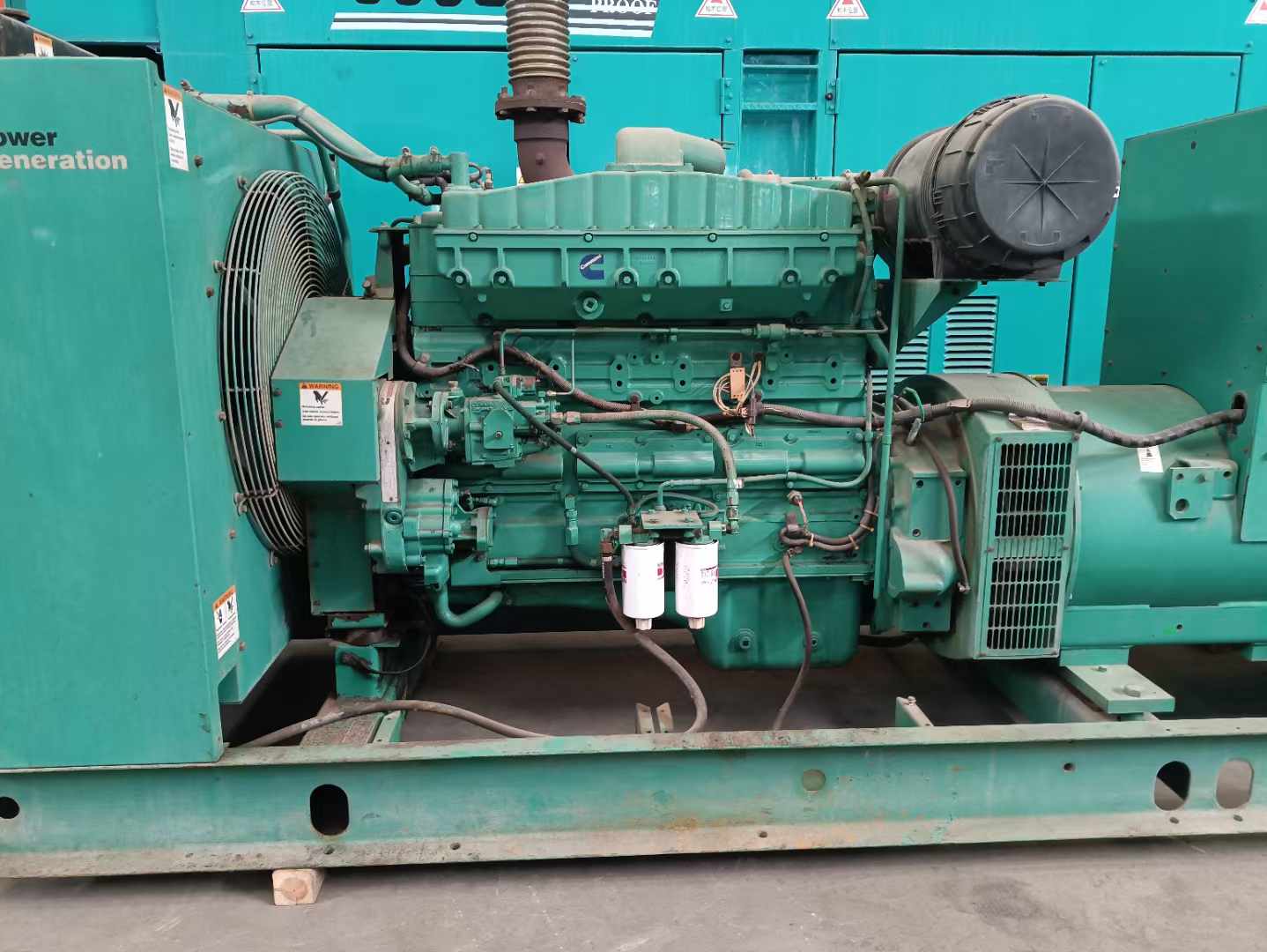 怒江过载会对 600kW 柴油发电机组造成哪些损害？