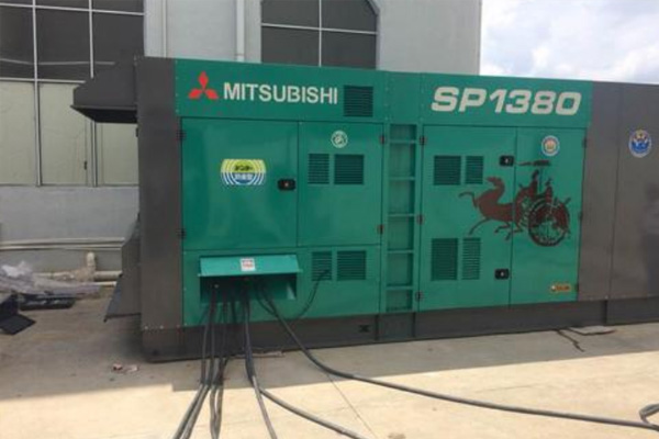 怒江为什么有些柴油发电机组的输出电压可以调节？